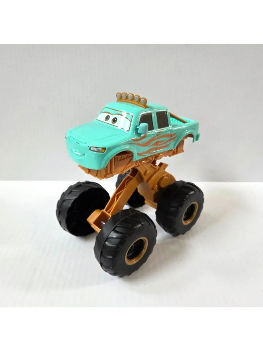 Disney Pixar Cars On The Road Circus Stunt Ivy Jumping Monster Truck